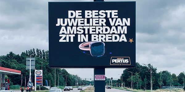 SUPERREBEL GAAT OUTDOOR.