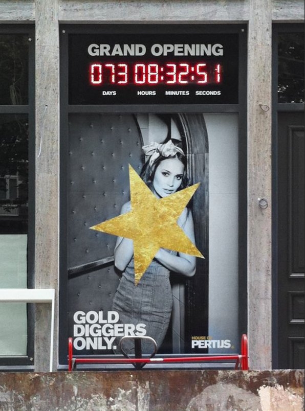 eerste glimp house of pertijs. 