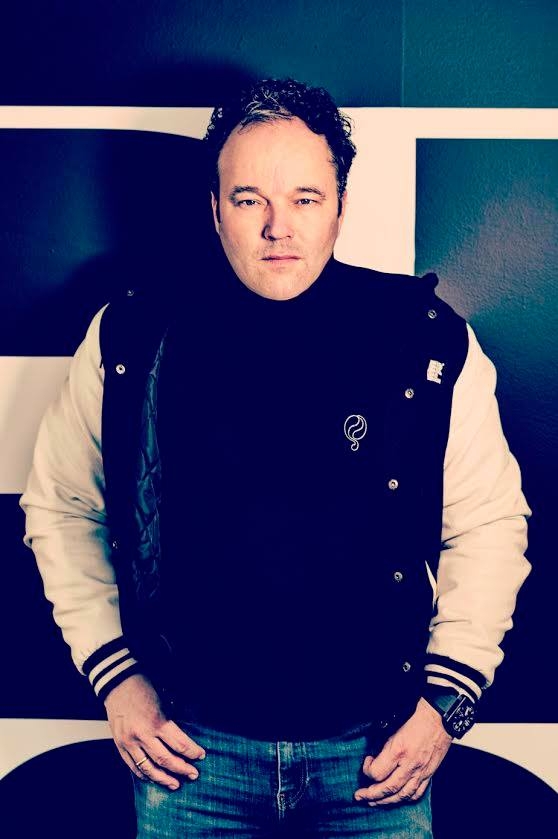 Whatsappen met Lodewijk Varossieau van SuperRebel. 