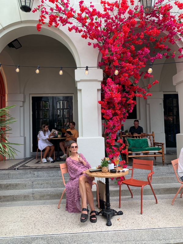 DE ZOMER VAN BONNIE VAN DOORN. 
