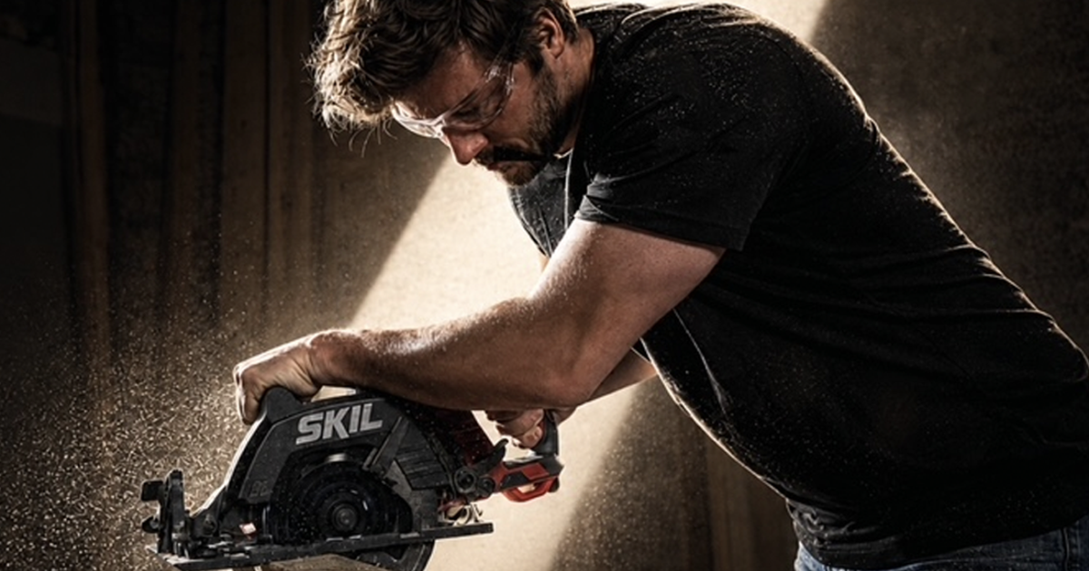 SKIL KIEST SUPERREBEL. AGENCY ALS CREATIEF BUREAU VOOR EUROPA.